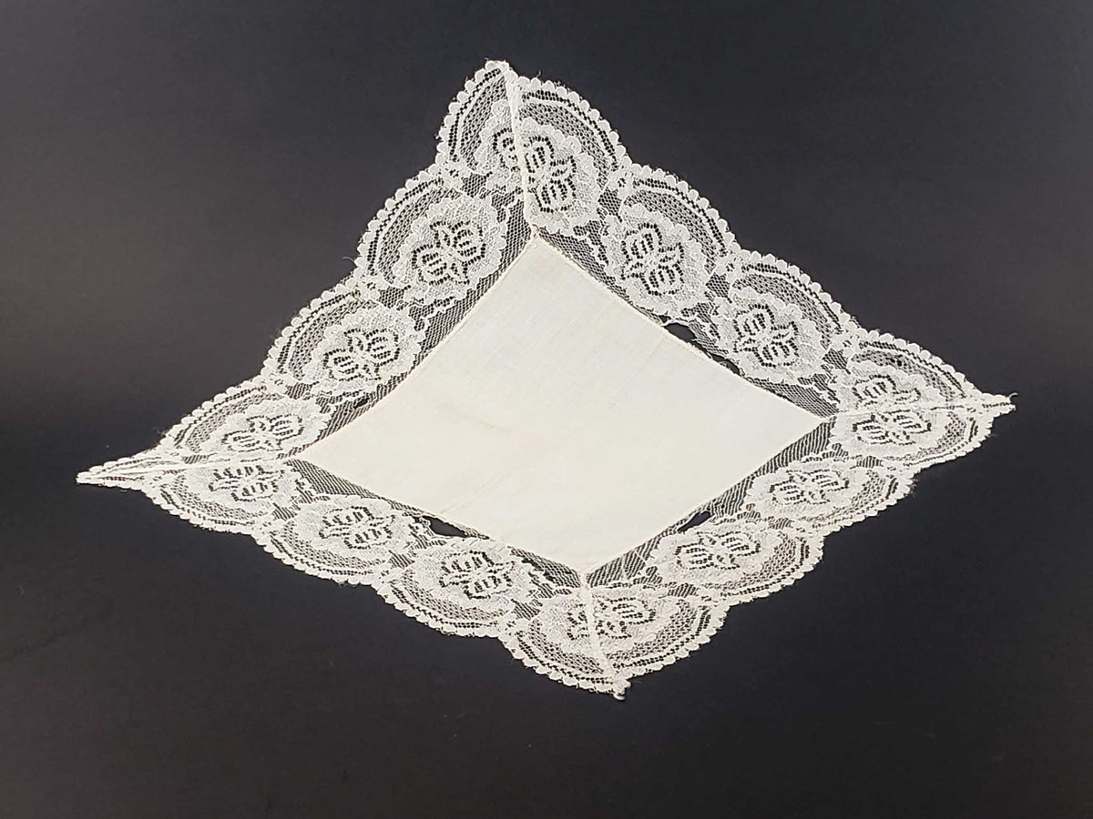 Medium Linen and Lace Delicate Antique Handkerchief
