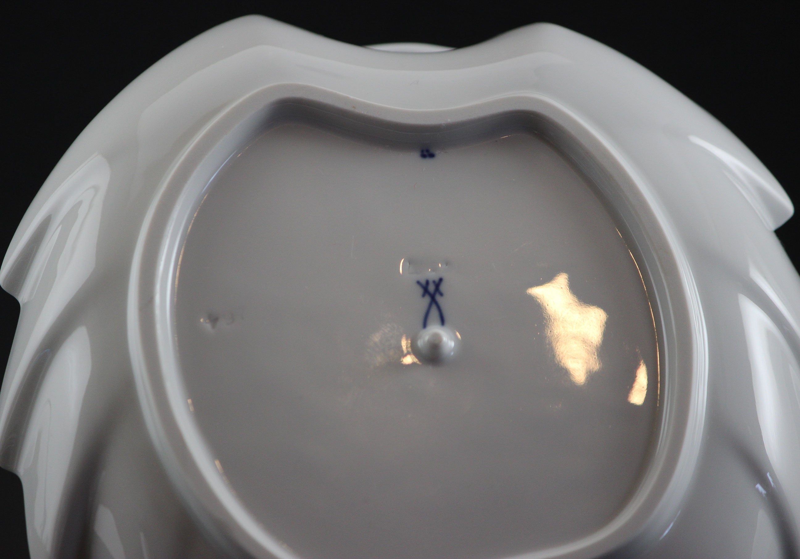 Meissen Blue Onion Leaf Dish