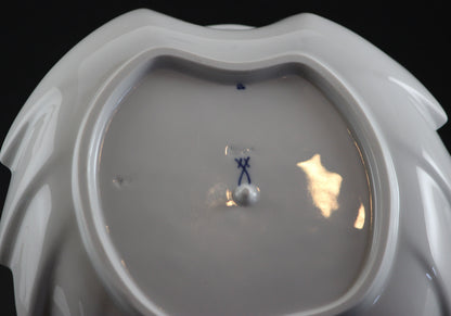 Meissen Blue Onion Leaf Dish