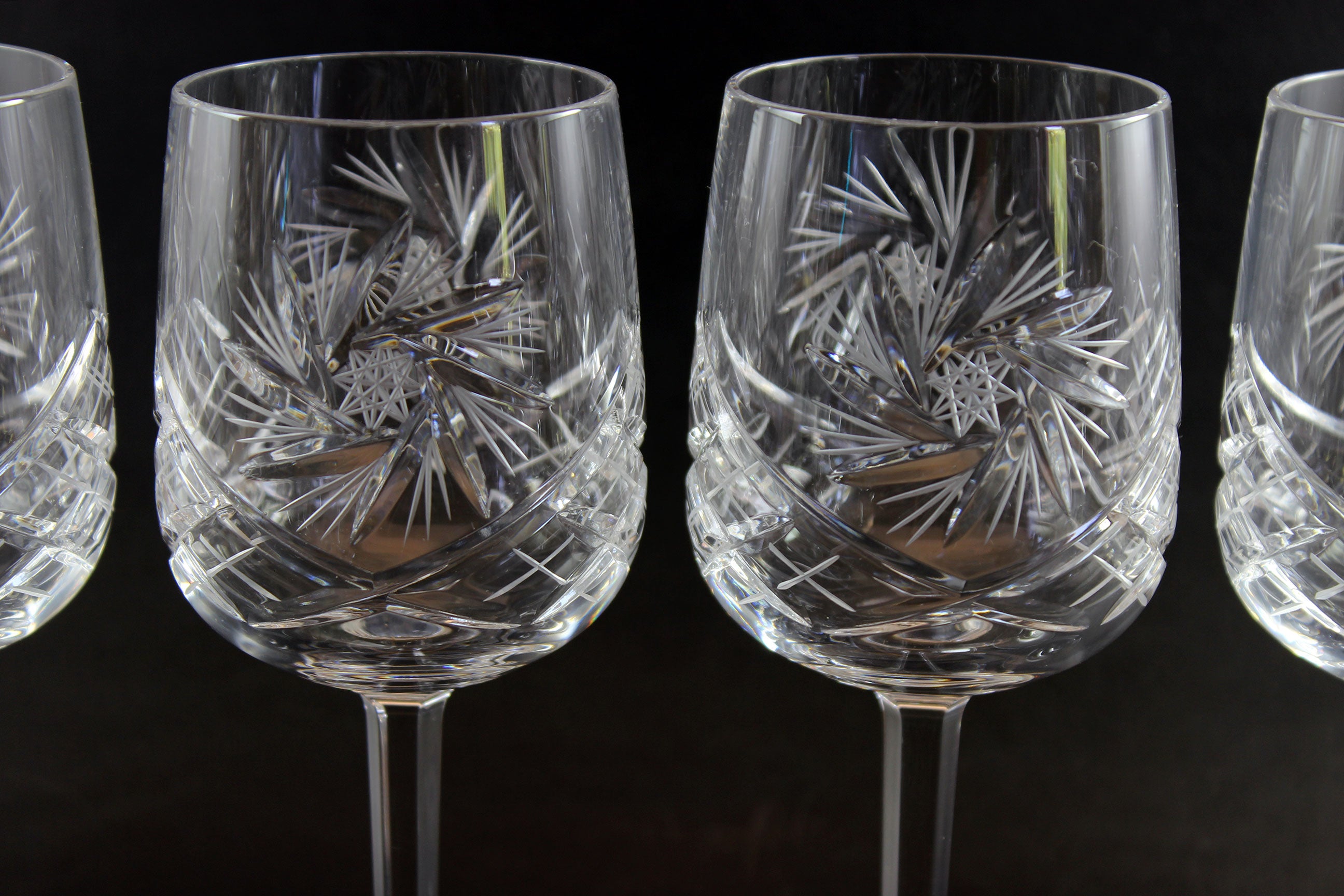 Pinwheel Crystal, Straight Stem, Tall Wine Glasses