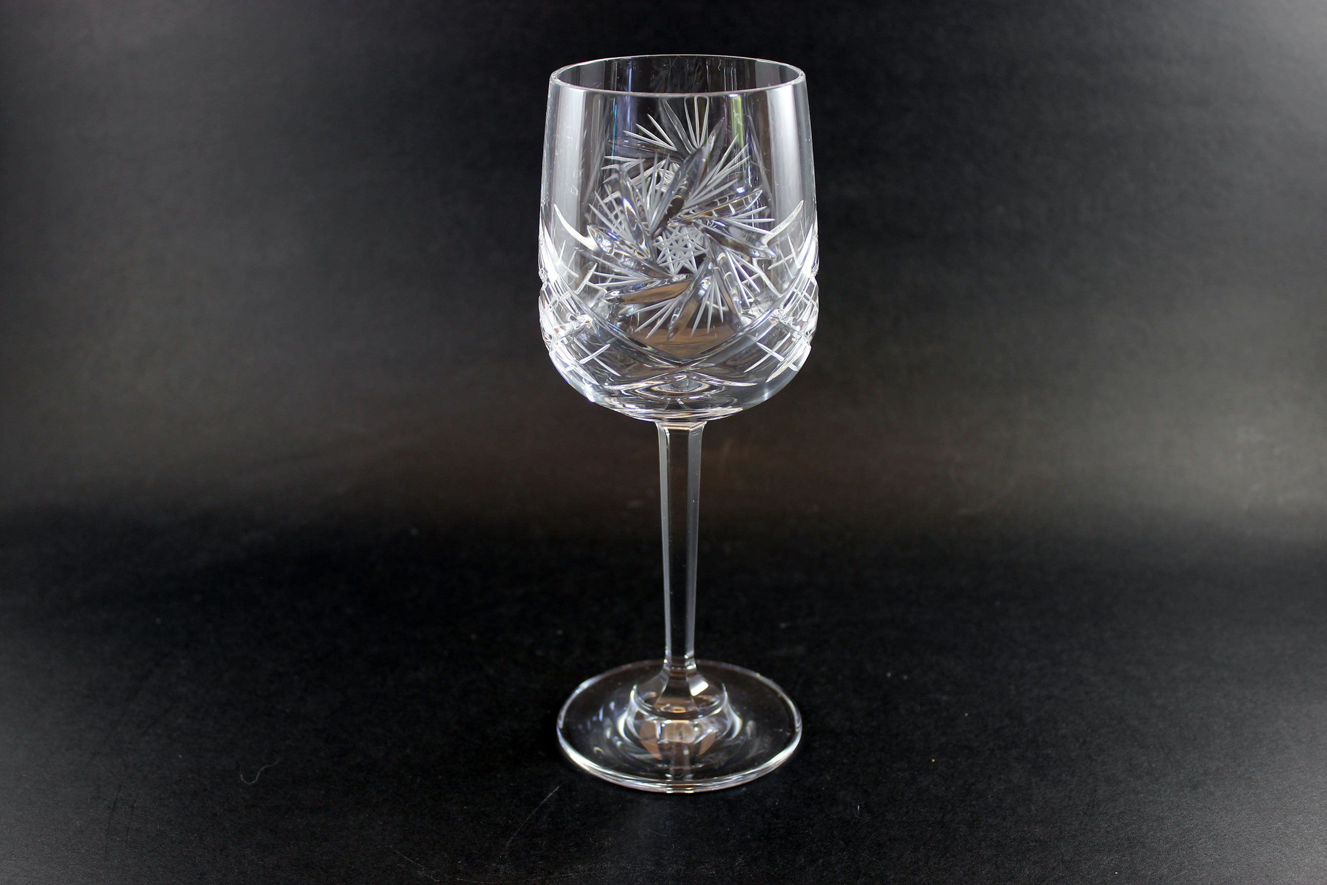 Pinwheel Crystal, Straight Stem, Tall Wine Glasses