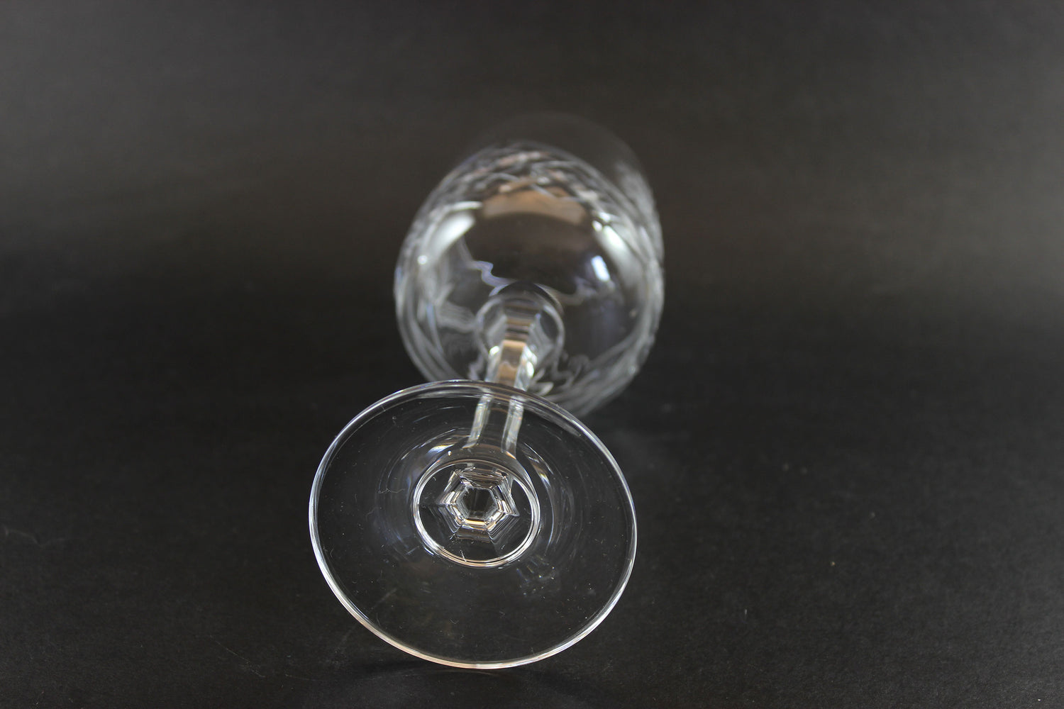 Pinwheel Crystal, Straight Stem, Tall Wine Glasses