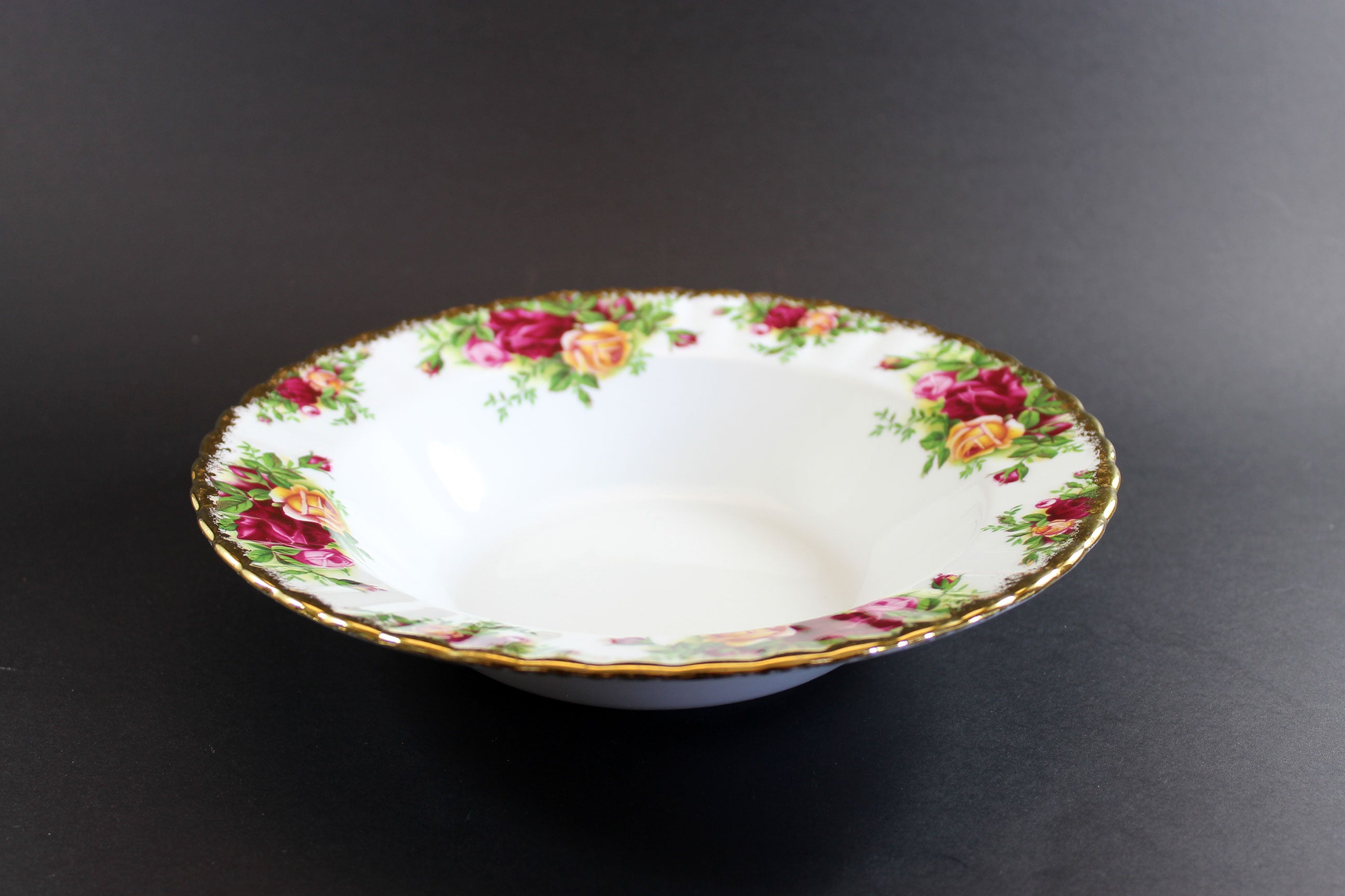 Royal Albert, Old Country Roses, Rimmed Soup Bowls