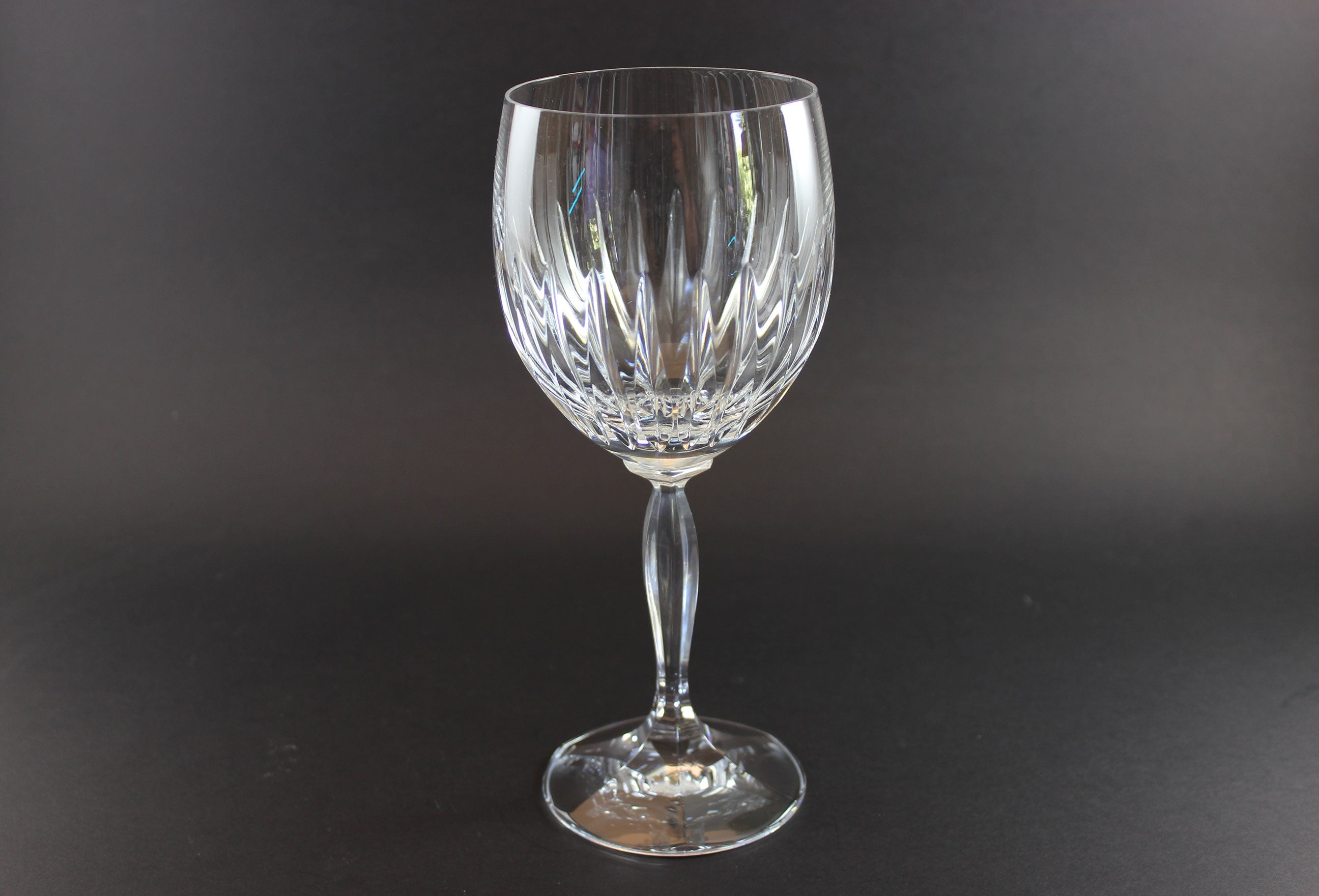 Schott-Zwiesel crystal wine glasses on a dark background