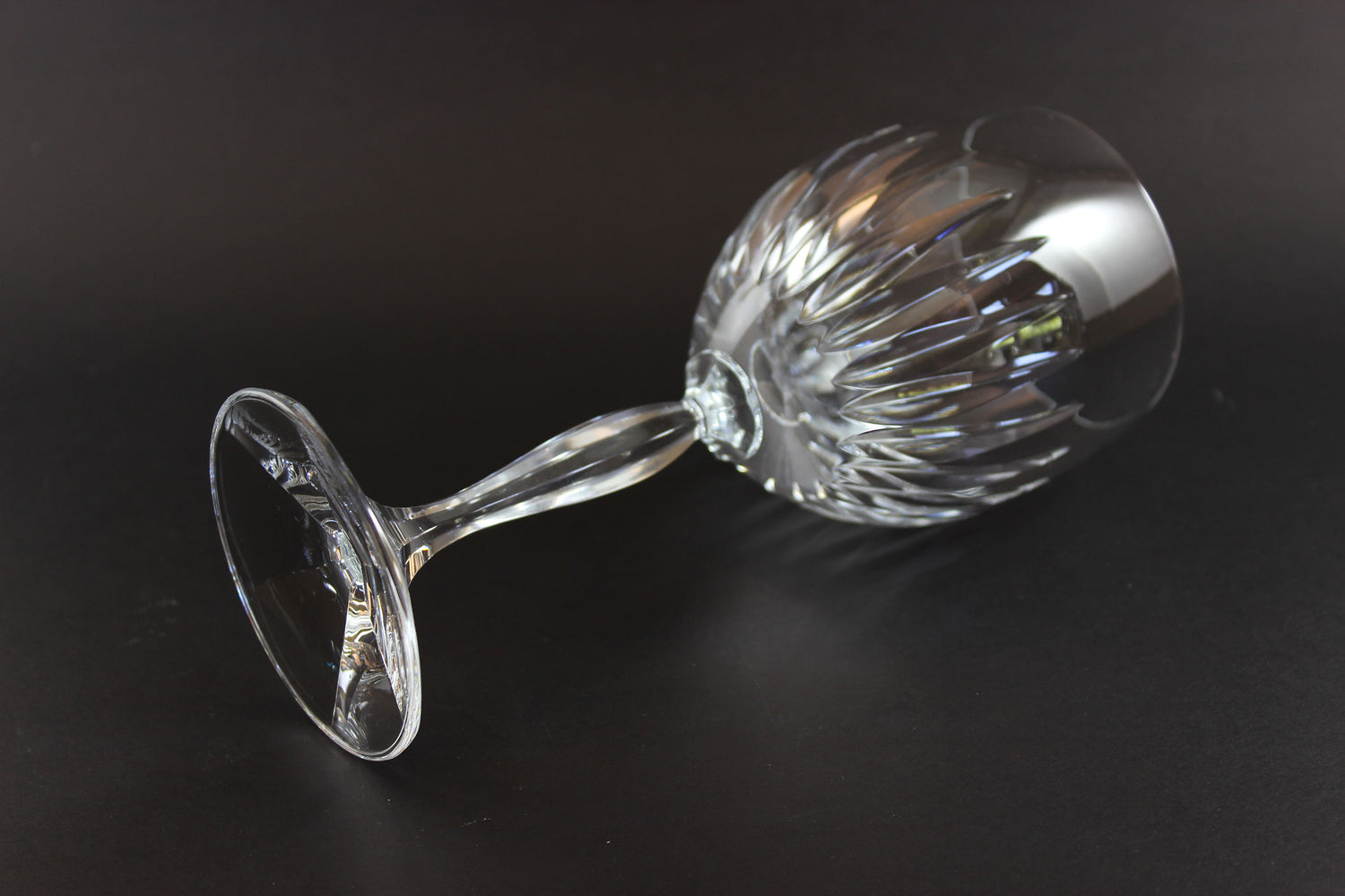 Schott-Zwiesel crystal wine glasses on a dark background