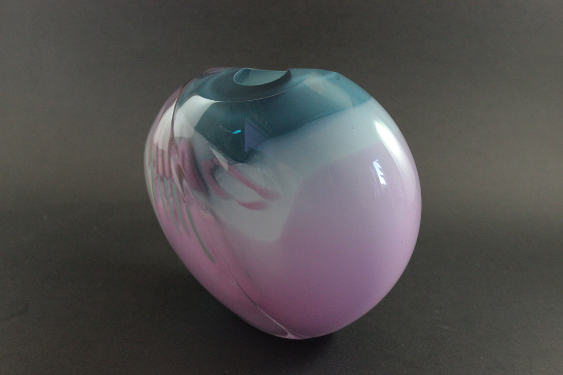 Shirley Elford, Blown Glass Vase