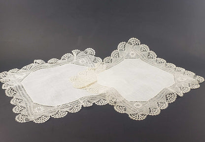 Small Linen and Wide Border Lace Handkerchief, Pair