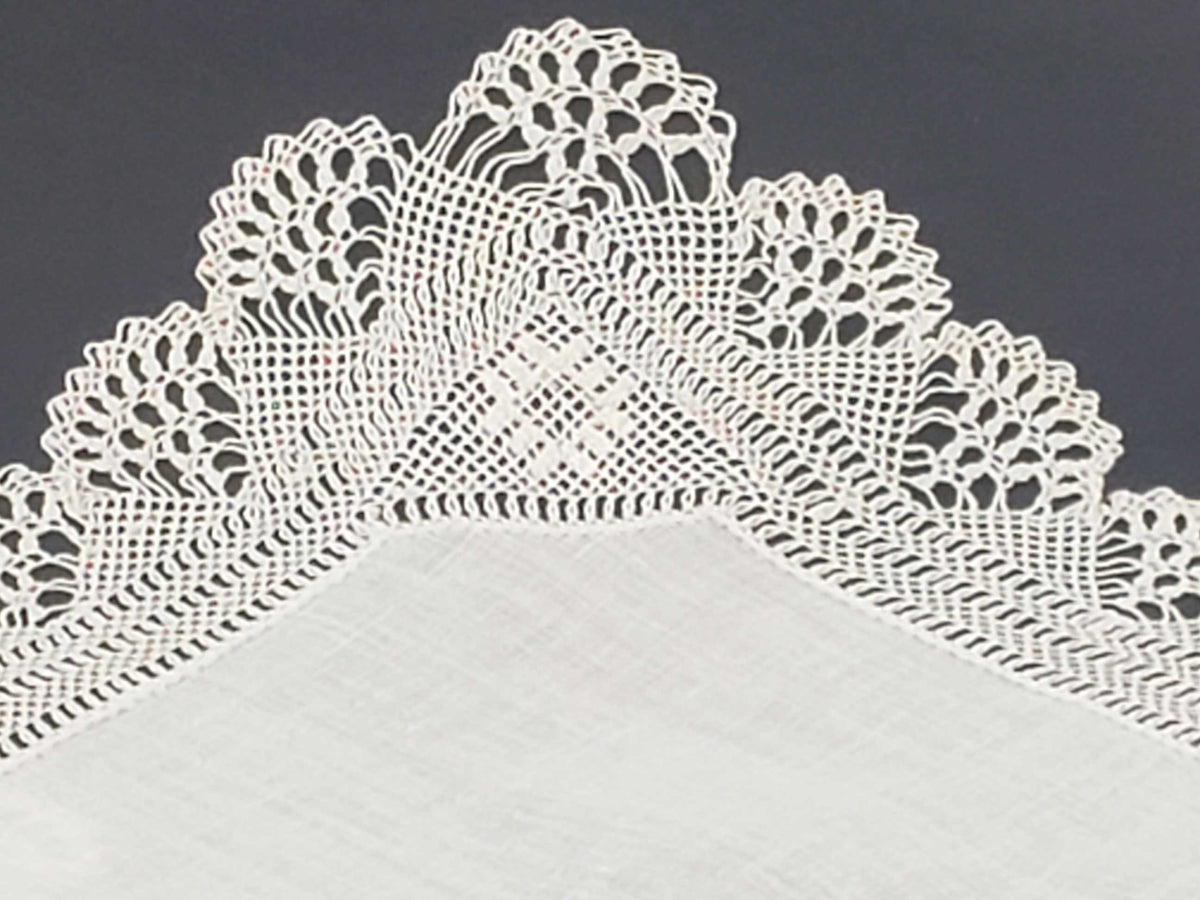 Small Linen and Wide Border Lace Handkerchief, Pair