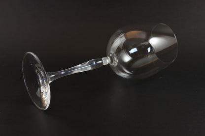 Set of Spiegelau Arabeske clear wine glasses on a dark background