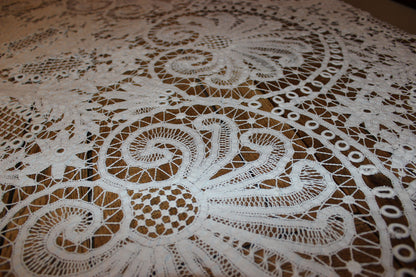 Ecru Battenburg Lace Tablecloth