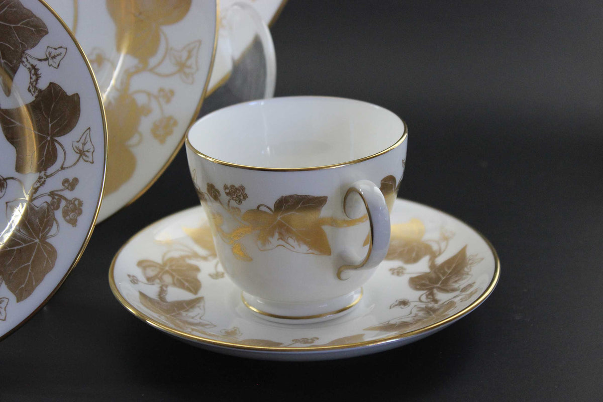 Wedgwood, Golden Ivy Bone China,  7 Piece Place Setting