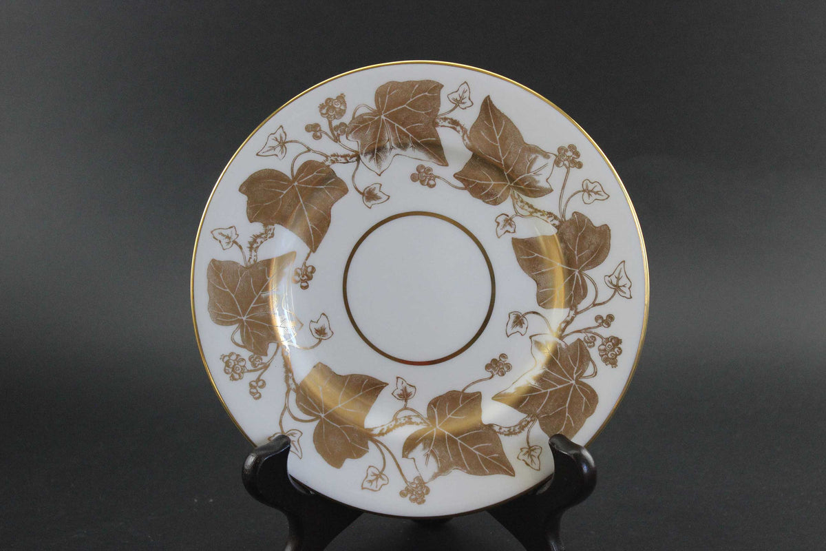 Wedgwood, Golden Ivy Bone China,  7 Piece Place Setting