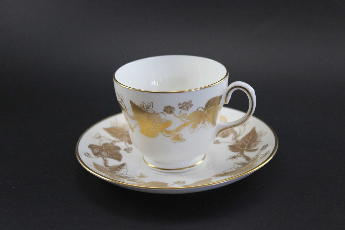 Wedgwood, Golden Ivy Bone China,  7 Piece Place Setting