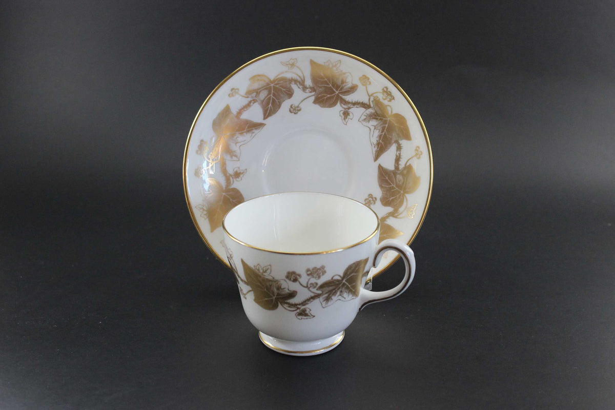 Wedgwood, Golden Ivy Bone China,  7 Piece Place Setting
