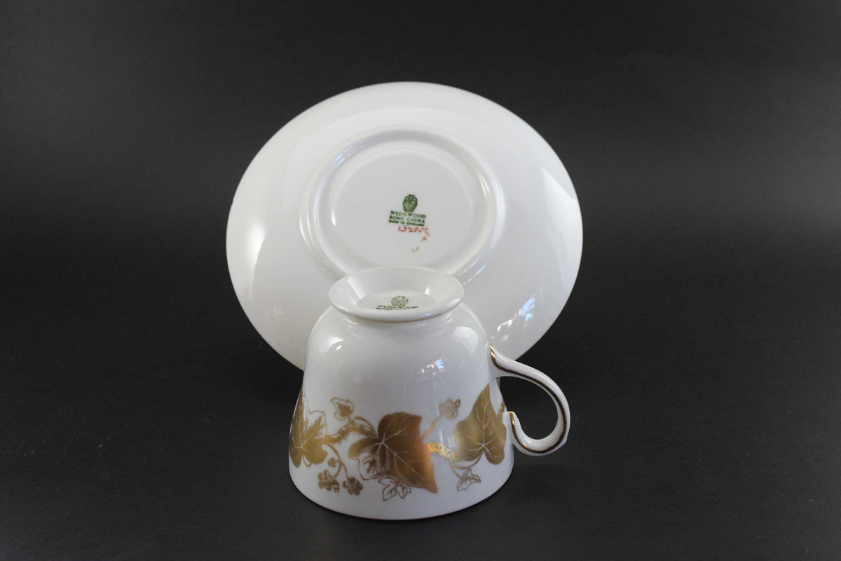Wedgwood, Golden Ivy Bone China,  7 Piece Place Setting
