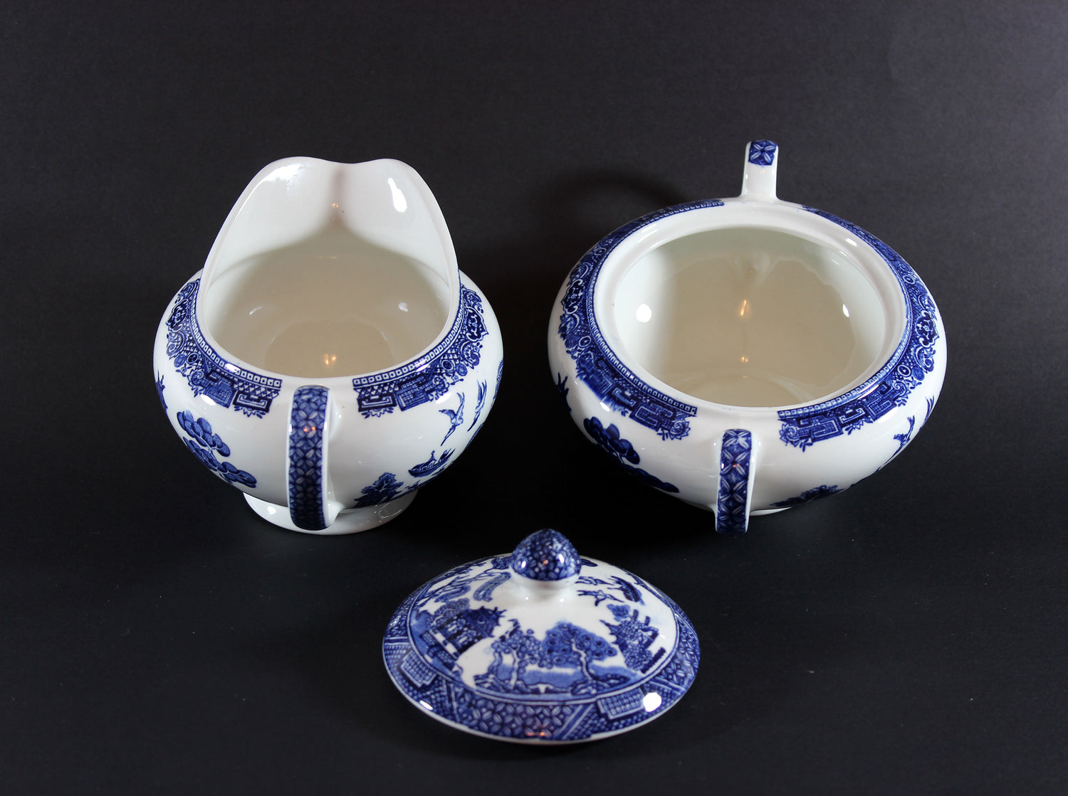 Blue Willow, Creamer and Sugar, Johnson Brothers