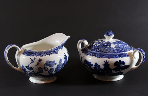 Blue Willow, Creamer and Sugar, Johnson Brothers