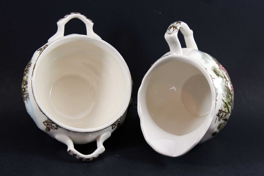 Friendly Village, Sugar Bowl and Creamer_2