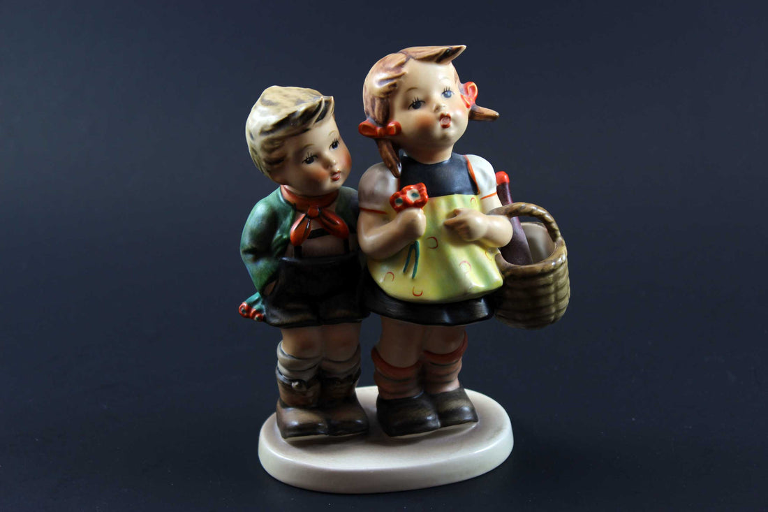 Hummel Figurine To Market, TMK3