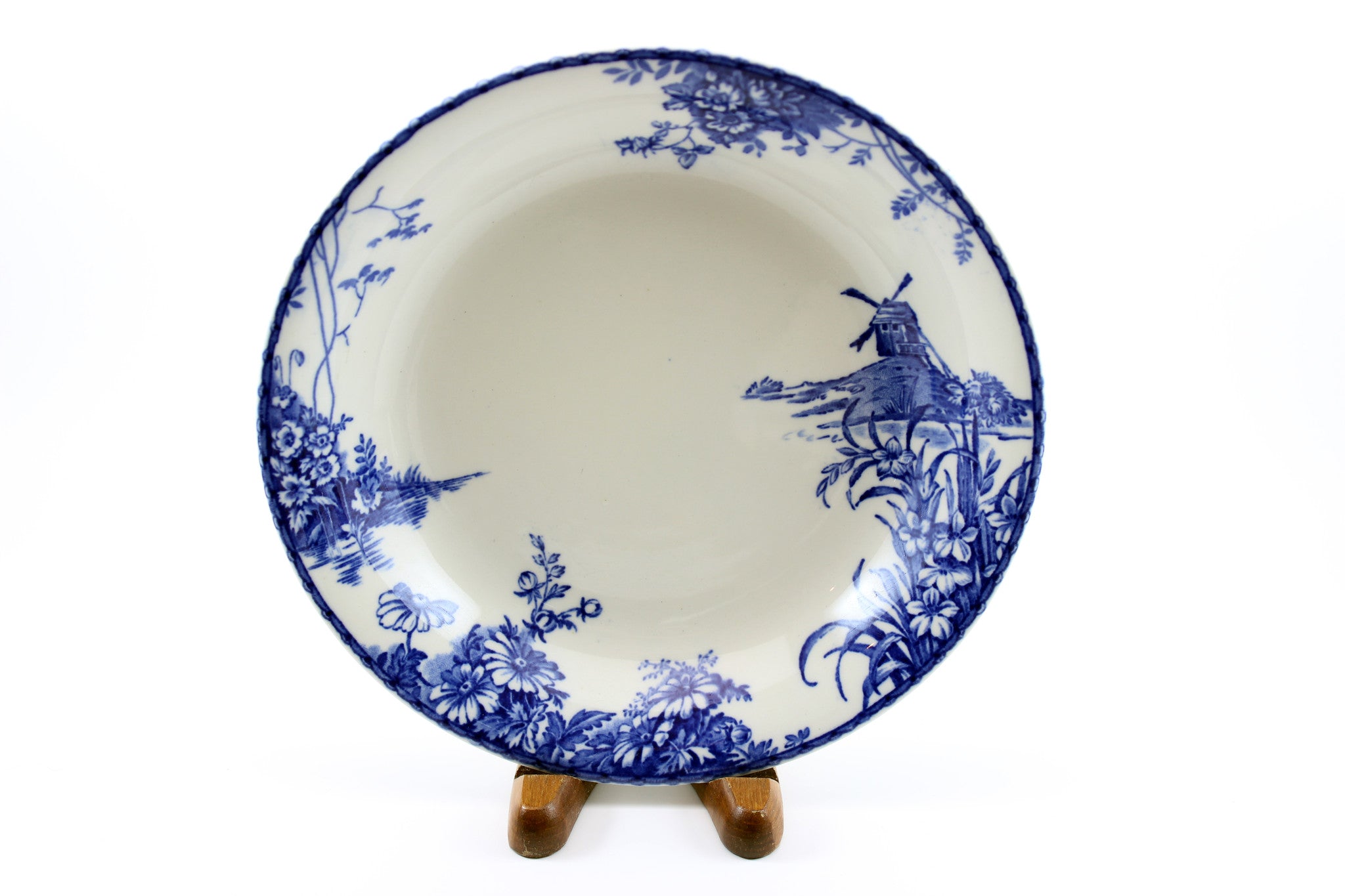 The Lahaya Pattern Blue &amp; White Plate Grindley 1920&