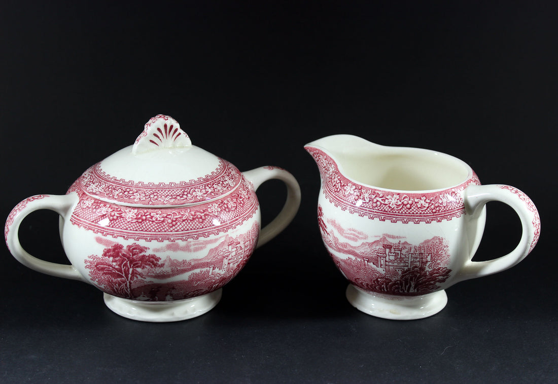Jenny Lind 1795, Creamer & Covered Sugar Bowl
