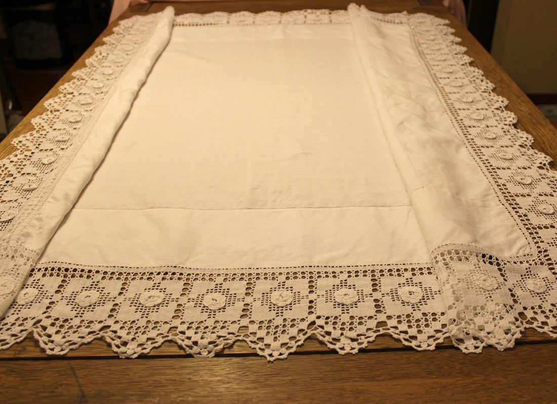 Natural Linen Lace Luncheon Cloth