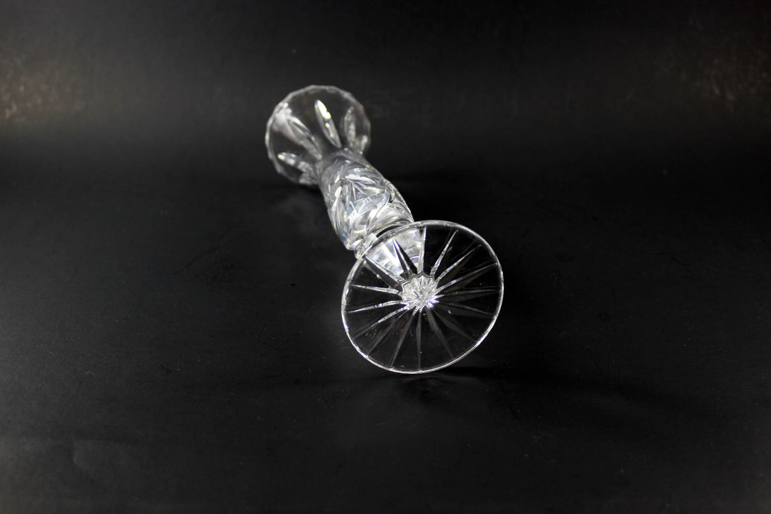 Pinwheel Crystal-Fluted Bud Vase