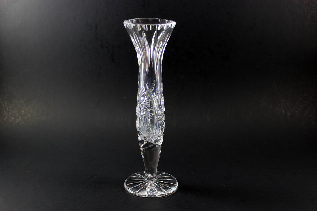 Pinwheel Crystal-Fluted Bud Vase