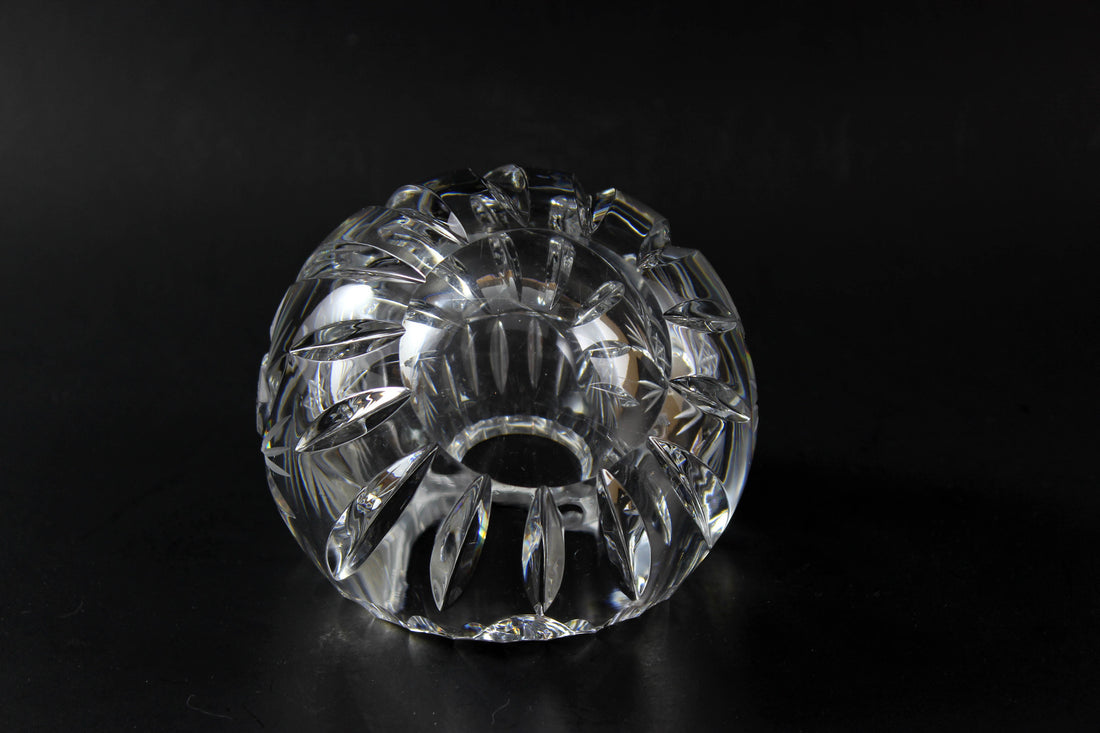 Pinwheel Crystal Round Rose Bowl-like Ashtray